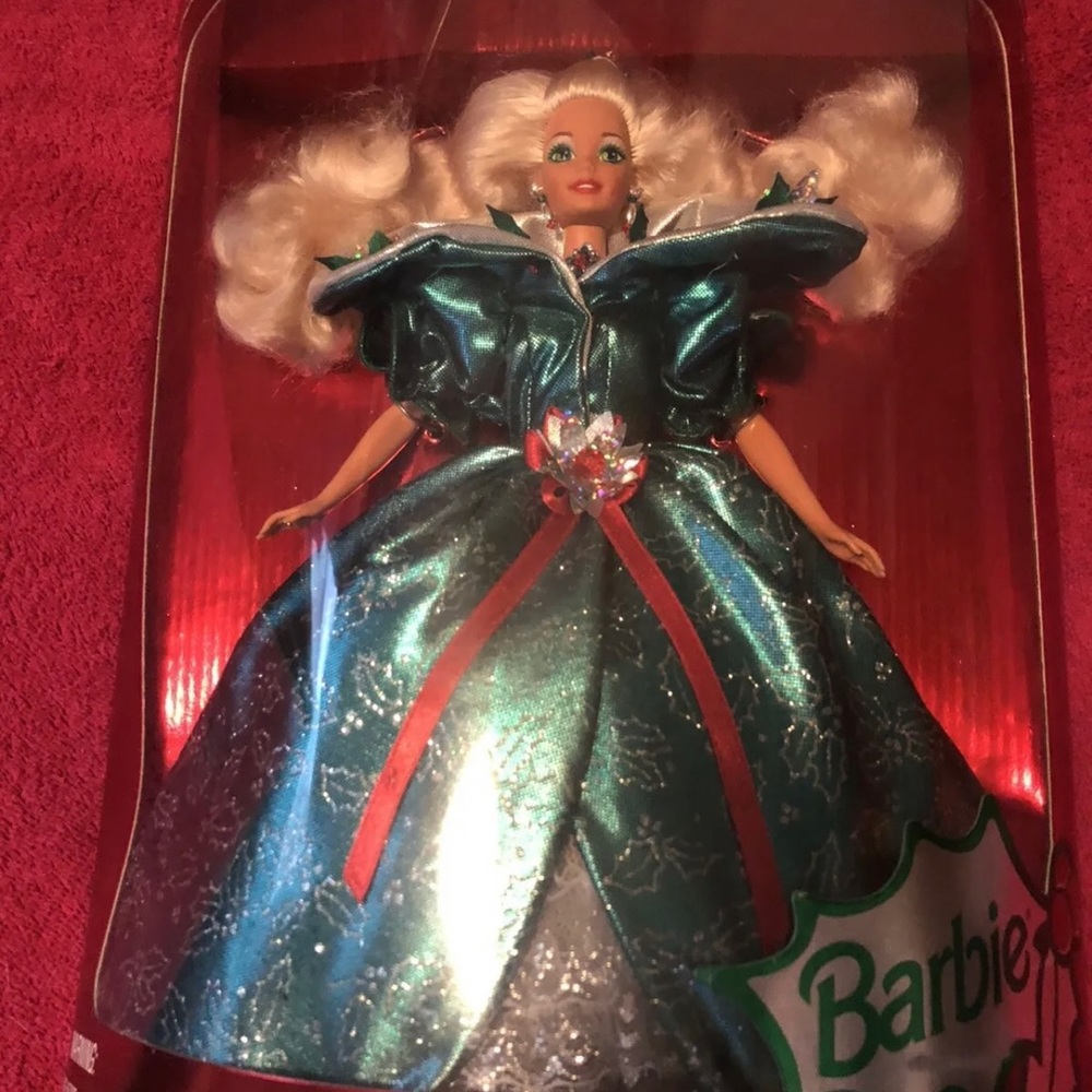 Happy Holidays Barbie 1995 Special Edition NRFB Vintage In Fantastic Shape.